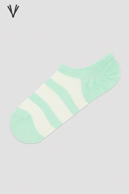 Elevate Your Look With Our Striped 5 Sneaker Socks - Stylish And Comfortable!